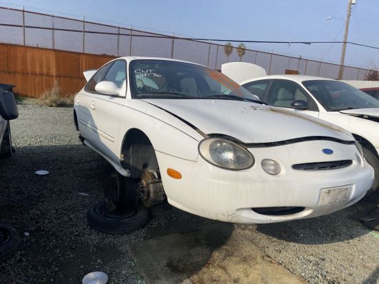 1996 FORD TAURUS