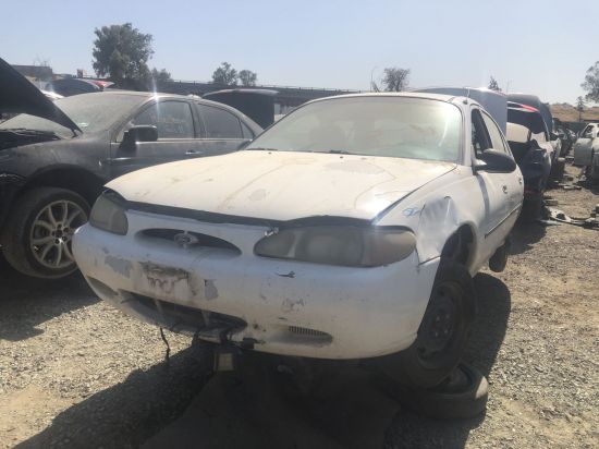 1998 FORD ESCORT