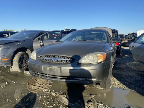 2002 FORD TAURUS