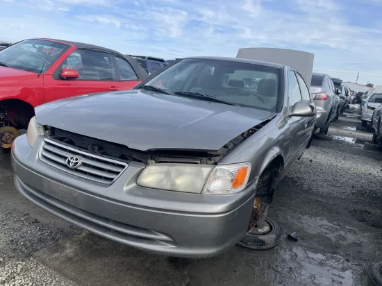 2001 TOYOTA CAMRY