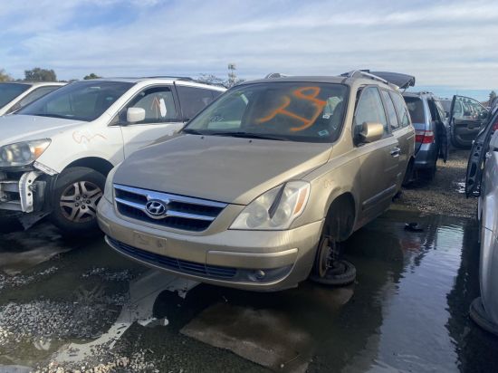 2007 HYUNDAI ENTOURAGE