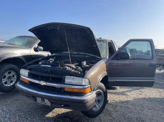 2000 CHEVROLET S10