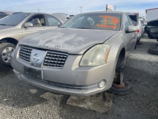 2004 NISSAN MAXIMA