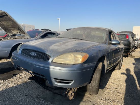 2005 FORD TAURUS