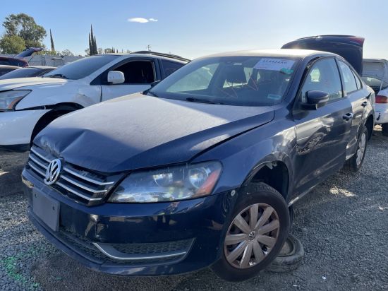 2013 VOLKSWAGEN PASSAT