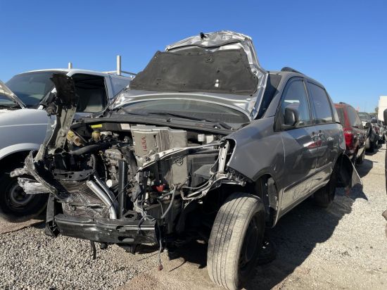 2006 TOYOTA SIENNA