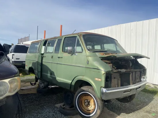 1973 DODGE VAN SPORTSMAN