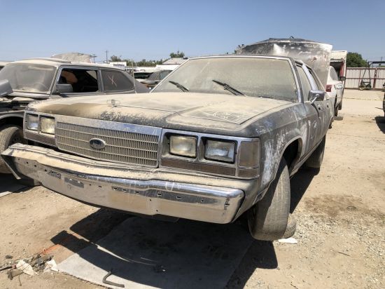 1990 FORD LTD CROWN VICTORIA