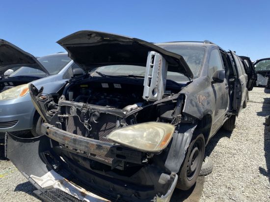 2005 TOYOTA SIENNA