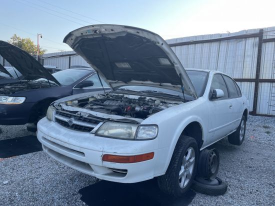 1999 NISSAN MAXIMA