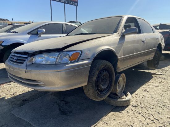 2001 TOYOTA CAMRY
