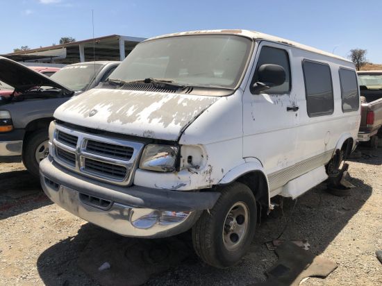 1999 DODGE RAM VAN