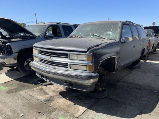 1995 CHEVROLET SUBURBAN