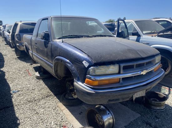 2001 CHEVROLET S10