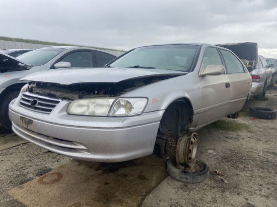 2001 TOYOTA CAMRY