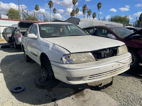 1999 TOYOTA AVALON