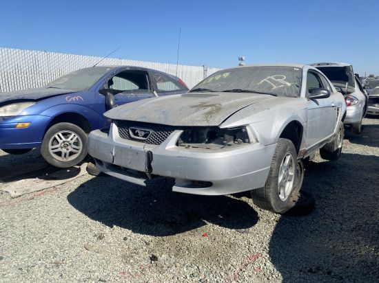 2002 FORD MUSTANG