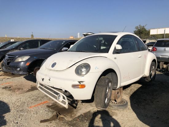 2000 VOLKSWAGEN NEW BEETLE