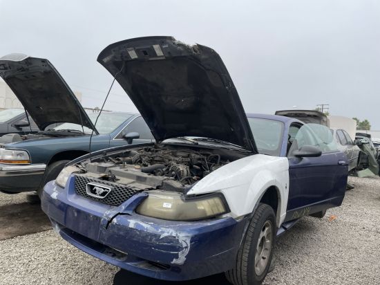 2000 FORD MUSTANG