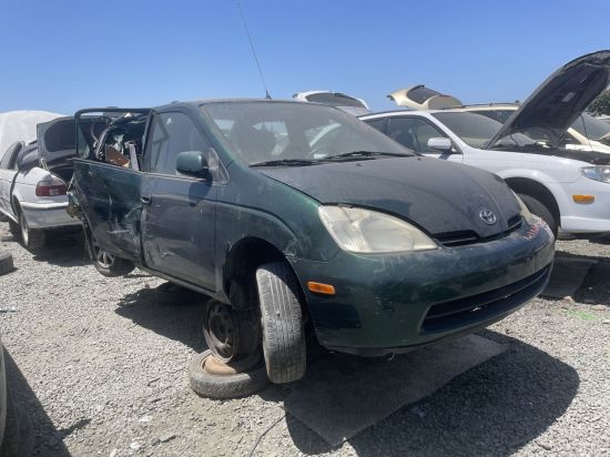 2001 TOYOTA PRIUS