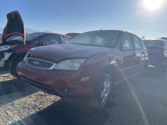 2005 FORD FOCUS