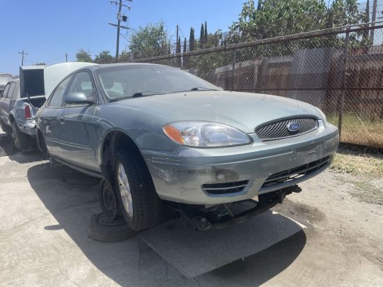 2006 FORD TAURUS