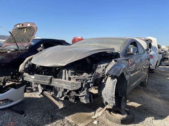 2014 HYUNDAI ELANTRA