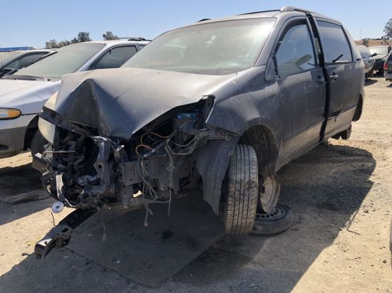 2007 TOYOTA SIENNA