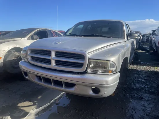 2001 DODGE DAKOTA