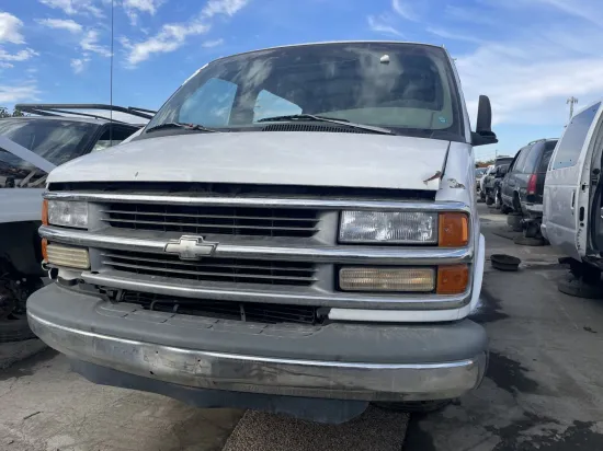 1997 CHEVROLET G3500