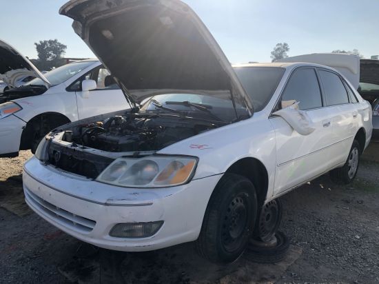 2000 TOYOTA AVALON