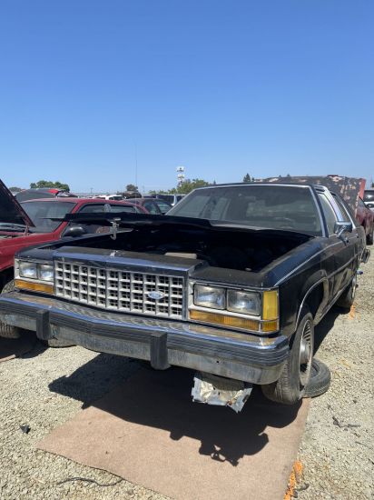 1987 FORD LTD CROWN VICTORIA