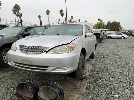 2002 TOYOTA CAMRY