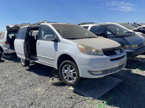2005 TOYOTA SIENNA