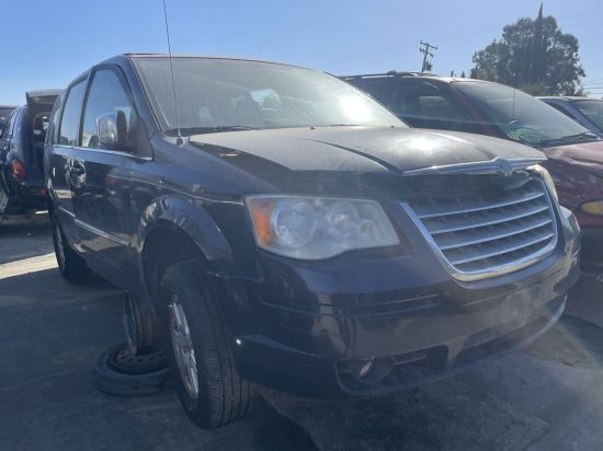 2010 CHRYSLER TOWN & COUNTRY
