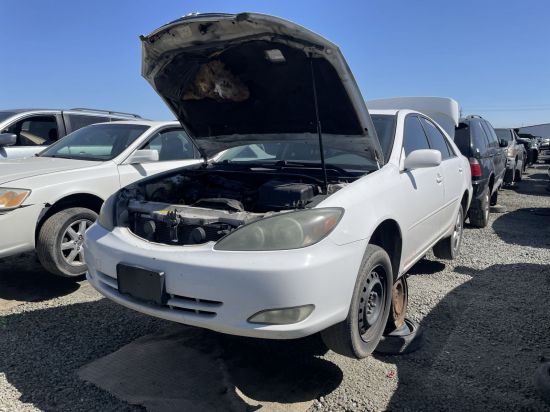 2004 TOYOTA CAMRY