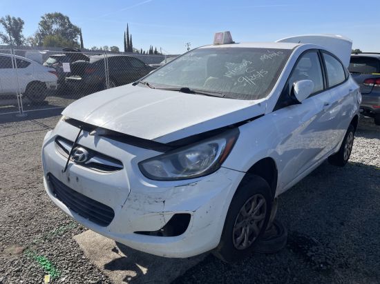 2013 HYUNDAI ACCENT