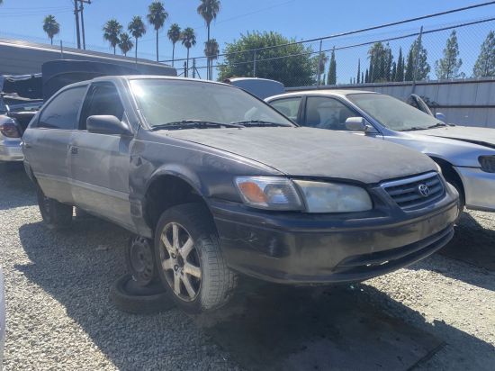 2001 TOYOTA CAMRY