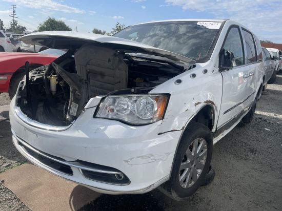 2015 CHRYSLER TOWN & COUNTRY