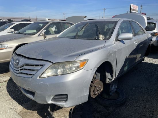 2010 TOYOTA CAMRY