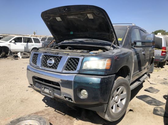 2004 NISSAN ARMADA