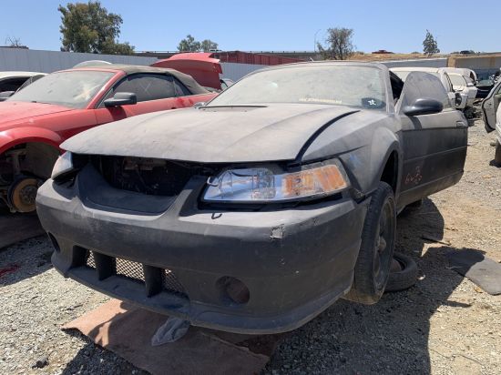 2002 FORD MUSTANG