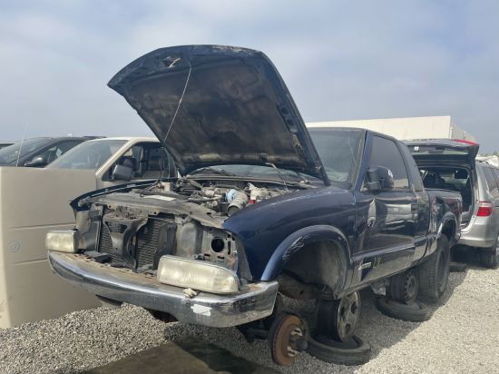 2001 CHEVROLET S10