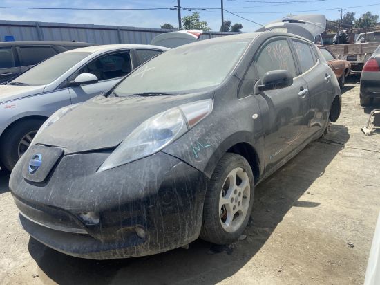 2012 NISSAN LEAF