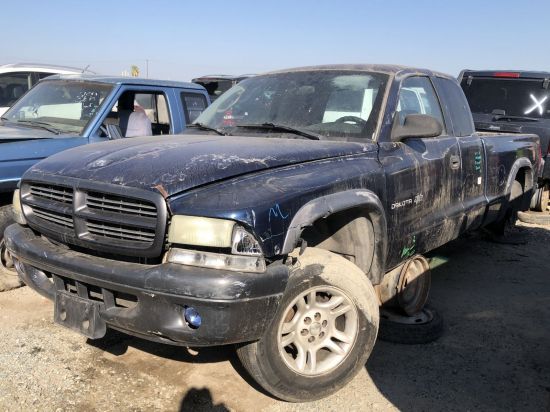 2002 DODGE DAKOTA