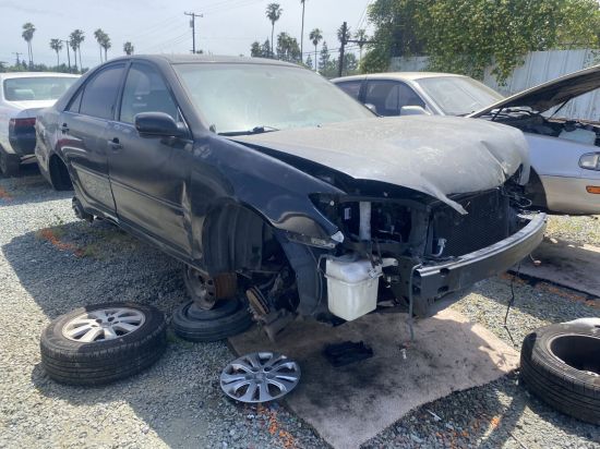 2004 TOYOTA CAMRY