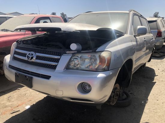 2006 TOYOTA HIGHLANDER