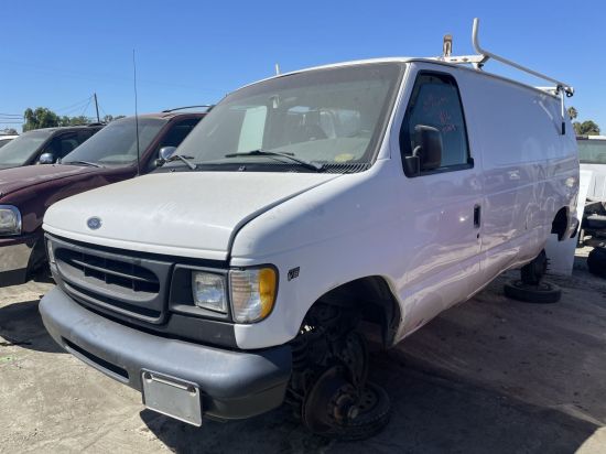 2001 FORD ECONOLINE