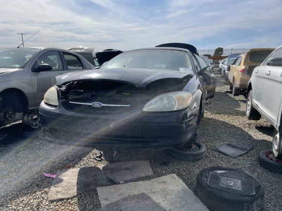 2003 FORD TAURUS