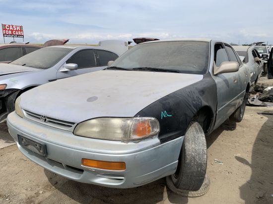1995 TOYOTA CAMRY